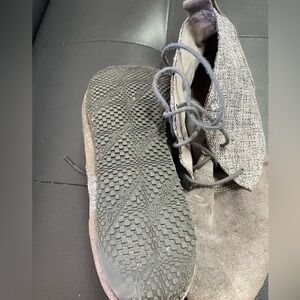 Eddie Bauer Grey Transition Chukka Shoes Size 11 Women’s